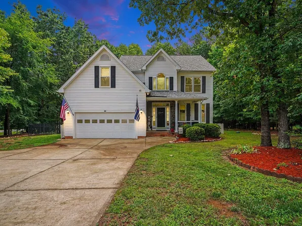 105 Highview Dr, Youngsville, NC 27596