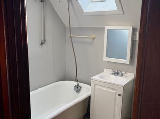 21 Bragaw St #3, New London, CT 06320