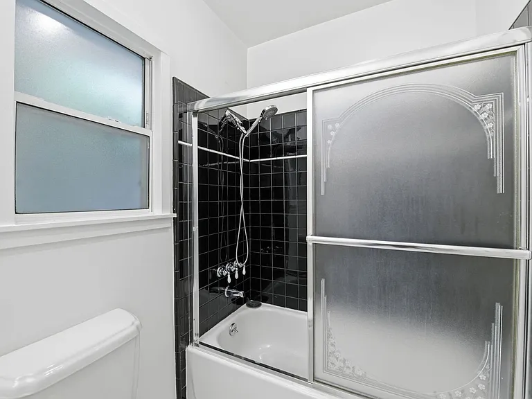 3553 Mission St #C — Photo 13