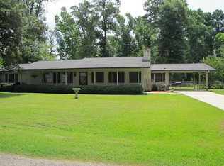 617 E Cattle Dr, Onalaska, TX 77360