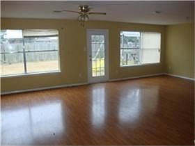 5th image of 13215 Gendley Dr