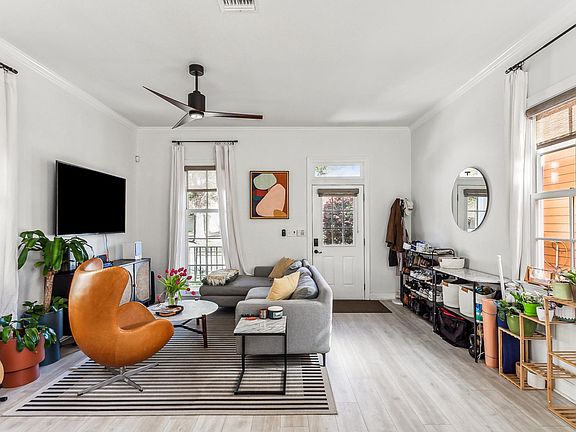 4th image of 2025 S Chippewa St