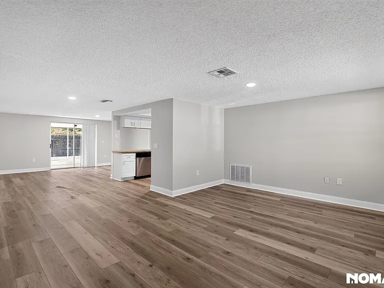 4846 Dogwood St — Photo 13