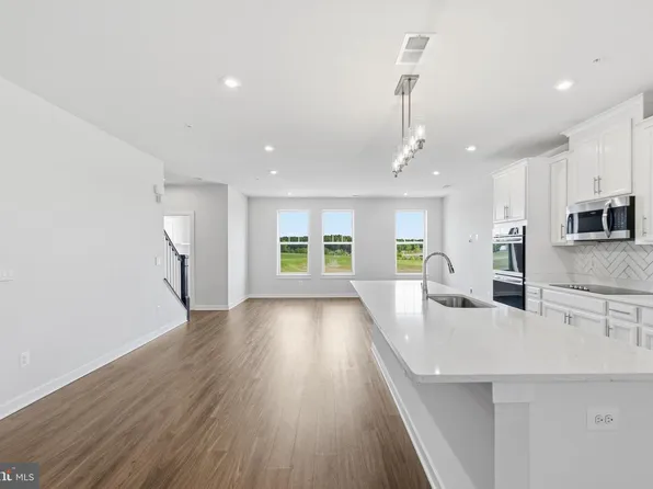 2214 Abboccato Ter SE, Leesburg, VA 20175
