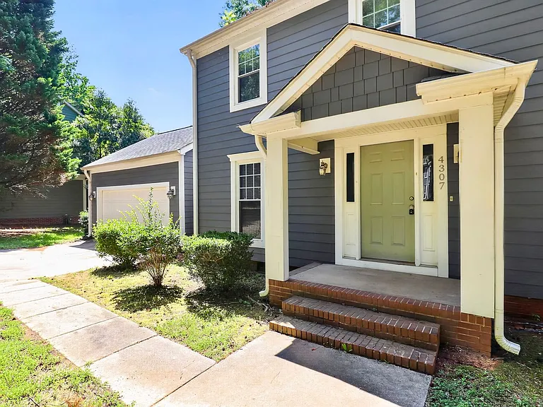 4307 Saxonbury Way — Photo 16