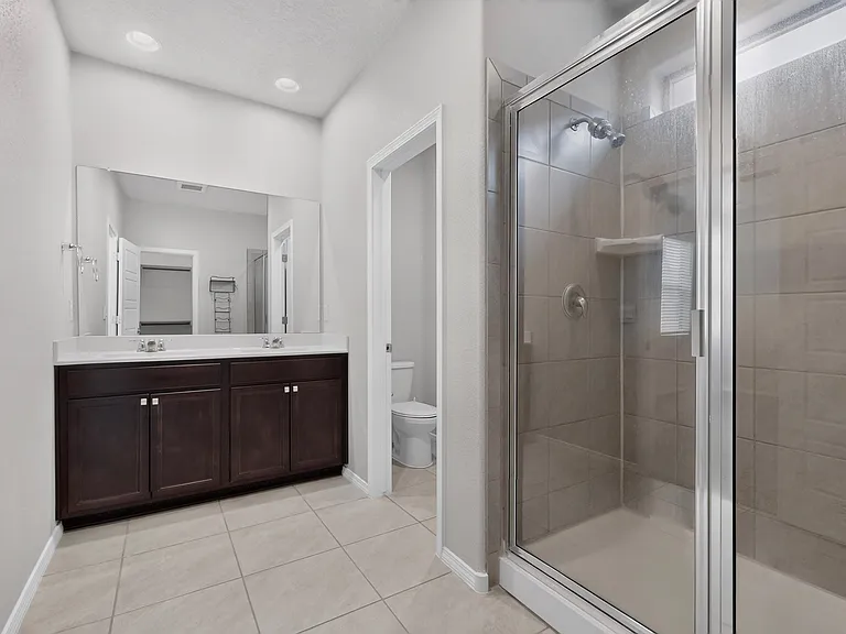 6460 Gannett Dr NE — Photo 3