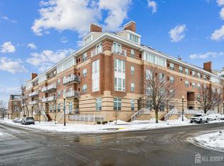 368 Rector St Unit 419, Perth Amboy, NJ 08861