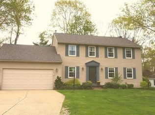 421 Misty Ln, Akron, OH 44321