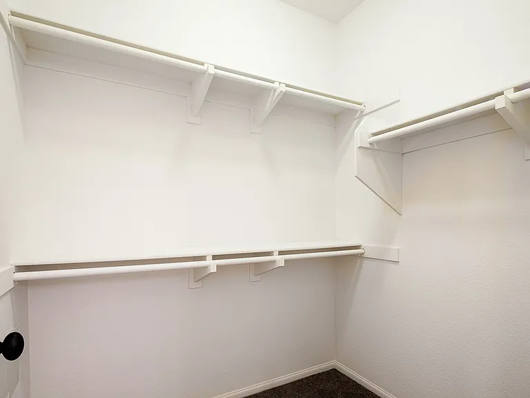 Jackson Pointe 111 Closet