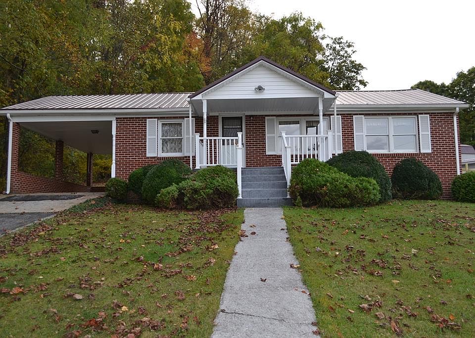 1st image of 22272 Driftwood Ln