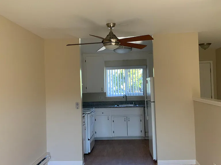 415 Acalanes Apartments — Photo 28