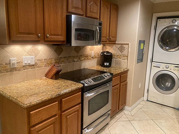 Under cabinet lighting