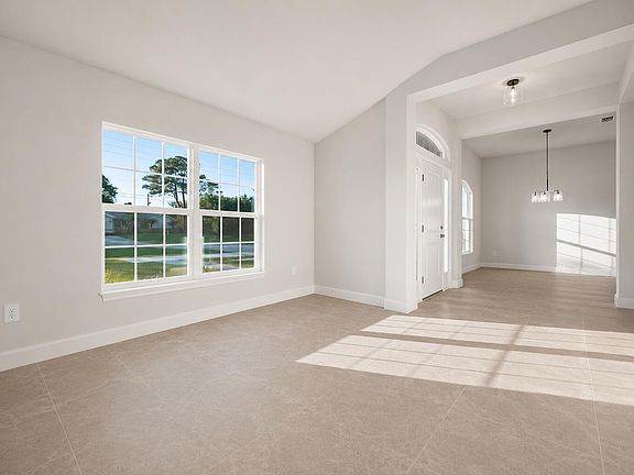 3rd image of 292 SW Ridgecrest Drive