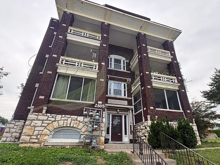 2805 Gillham Rd #1GN — Photo 1