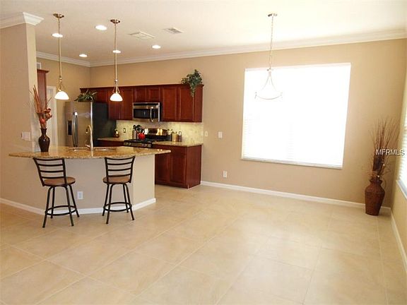 2nd image of 225 Asterbrooke Dr