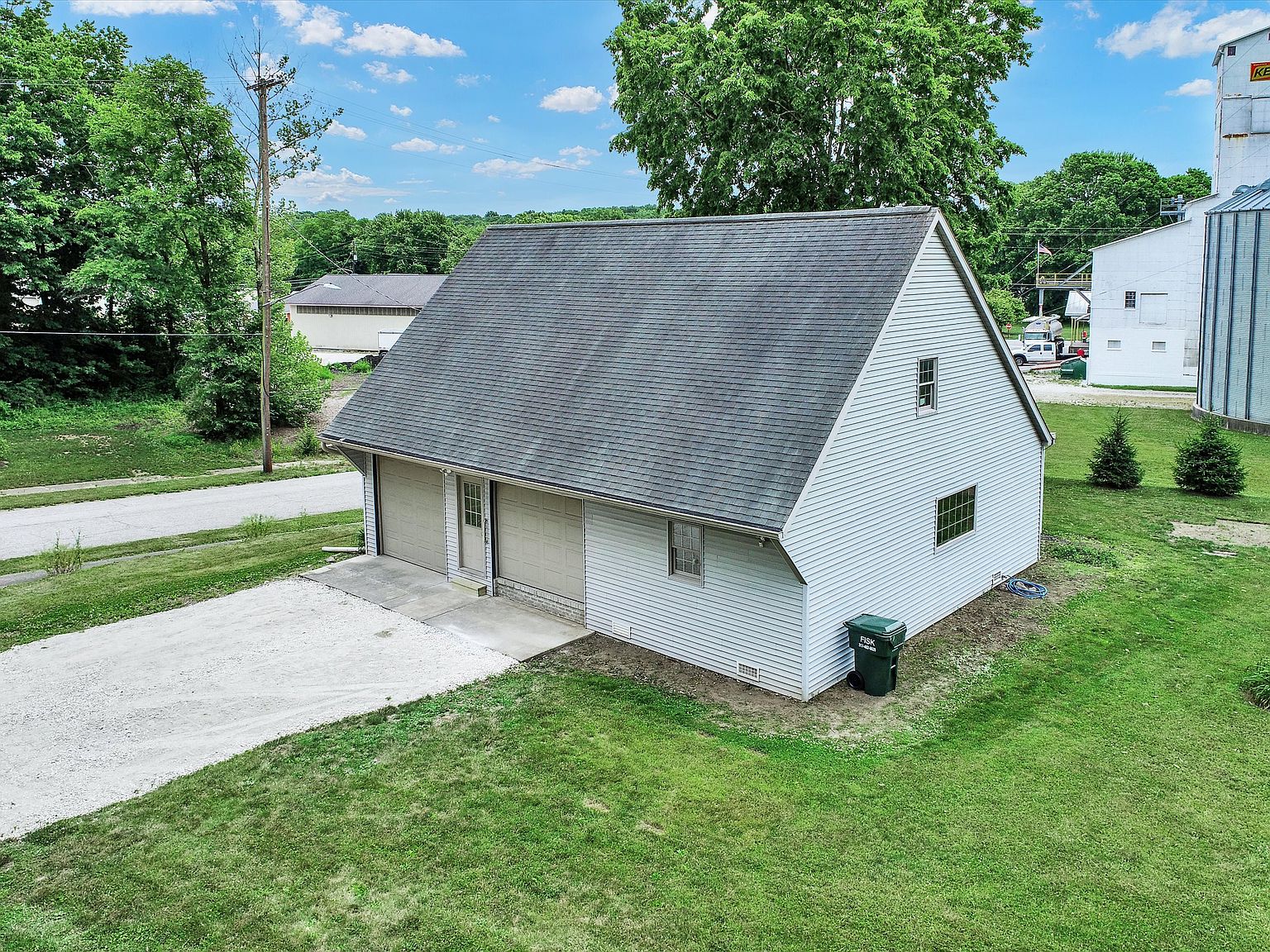 306 S Franklin St, Knightstown, IN 46148 MLS 21928616 Zillow
