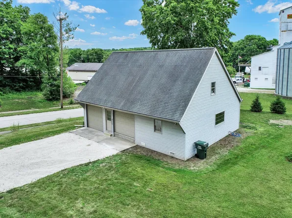 306 S Franklin St, Knightstown, IN 46148