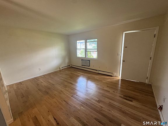 2nd image of 5 Ridge Road #10