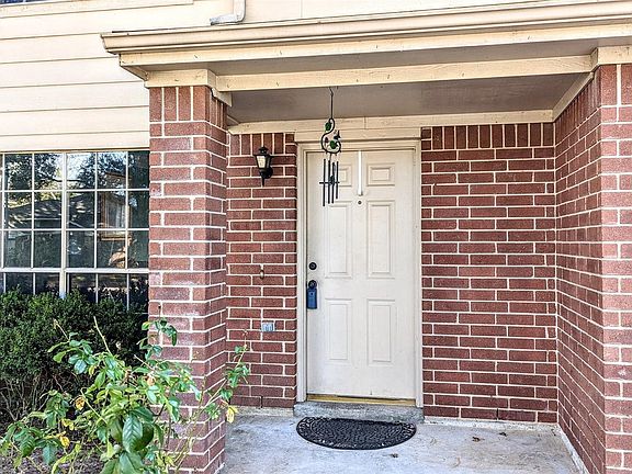 3rd image of 13823 Naomi Hollow Ln