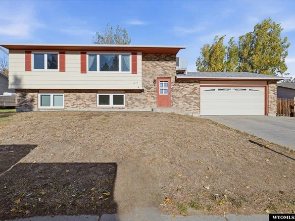 1026 Cardiff, Casper, WY 82609