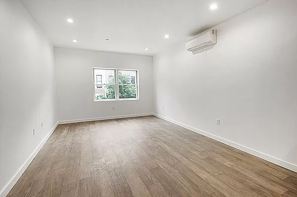 Rented by Ankor Management BH LLC | media 2