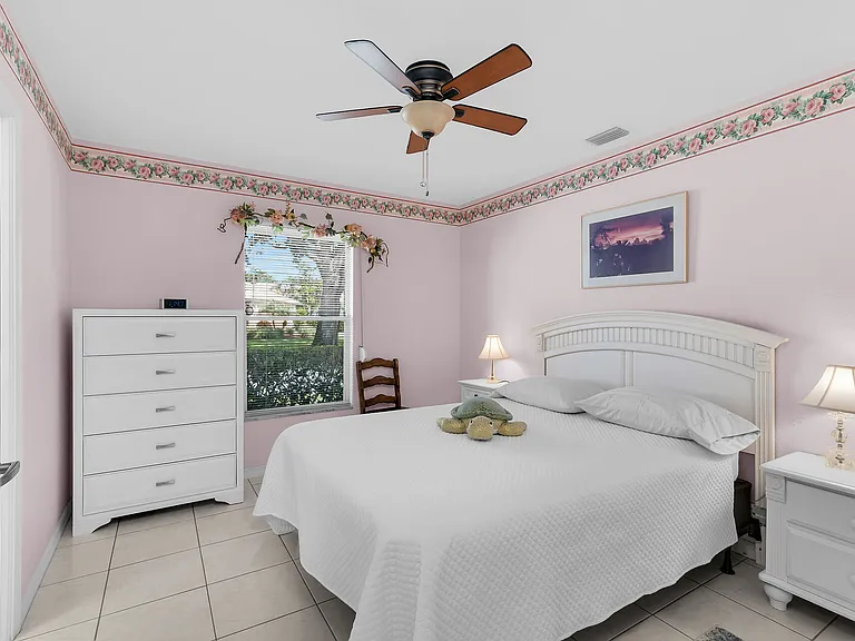 443 Dundee Ct — Photo 18