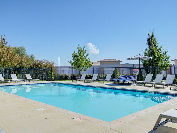 3rd image of 3670 NE Akin Blvd #3650-A