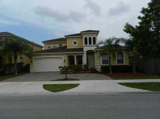 8770 SW 204th St, Cutler Bay, FL 33189