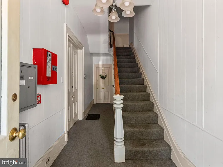 318 N Matlack St #3R — Photo 8