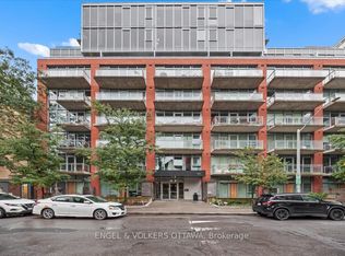 340 McLeod St #940, Ottawa, ON K2P 1A4
