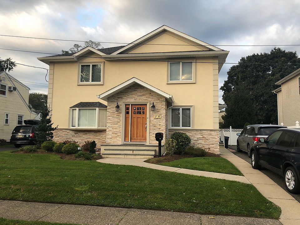 1st image of 17-30 Hunter Pl #1X