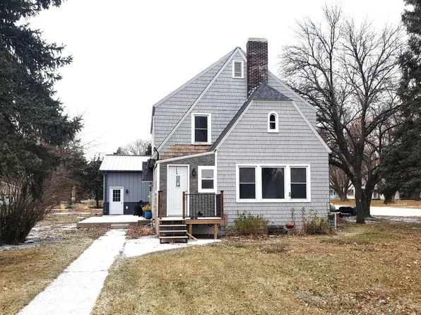 311 N Bluff Ave, Blunt, SD 57522