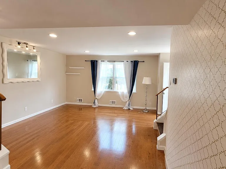 4236 Slater Ave — Photo 21