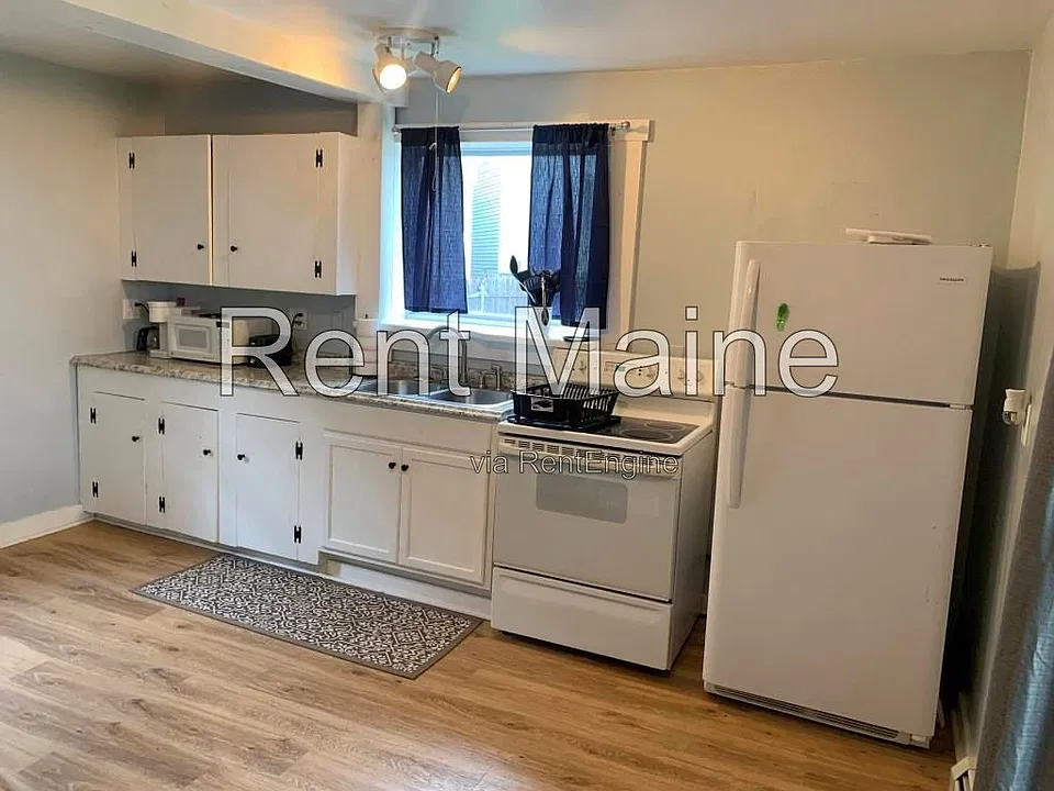 11 6th St #1