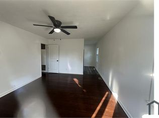 914 Fleetwood Dr, Fayetteville, NC 28305