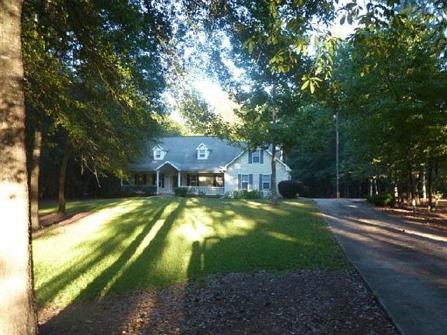 1st image of 325 Crystal Creek Dr