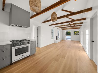 628 Orchard Ave, Santa Barbara, CA, 93108
