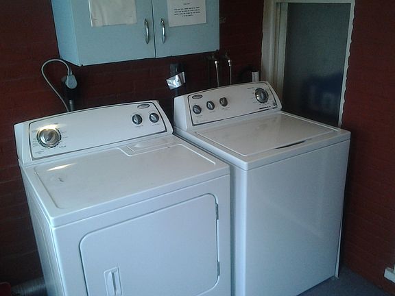 3rd image of 404 N George St #A