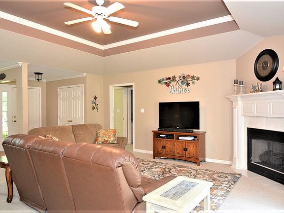 4th image of 6544 Oakshire Ct