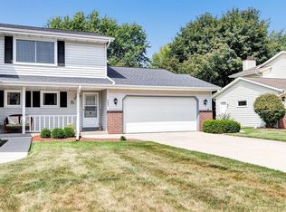 437 Silver Spring Dr, Green Bay, WI 54303