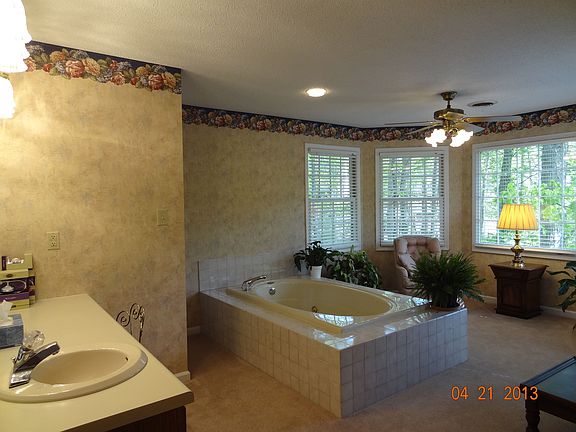 Extra Large Master Bath