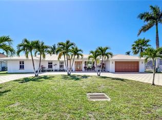 718 101st Ave N, Naples, FL 34108