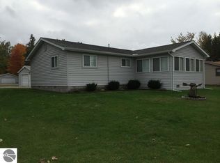 8490 Avalon Dr, Hale, MI 48739