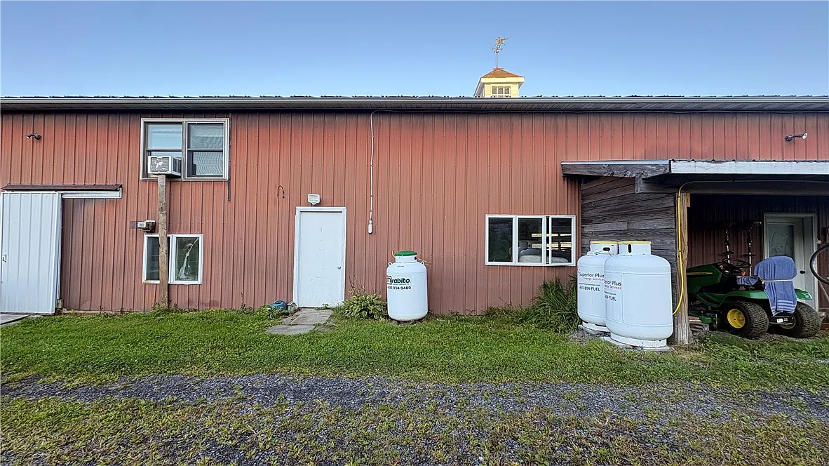 Studio, 1.0 bath, 432 sqft, $1,200 — Photo 2