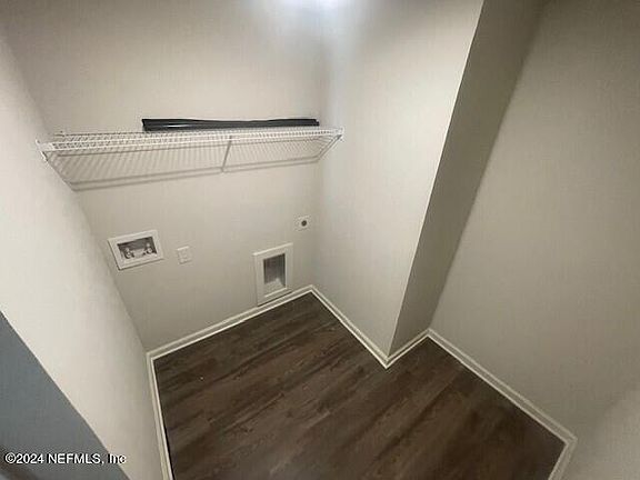 2nd image of 112 RIVER HILL Drive