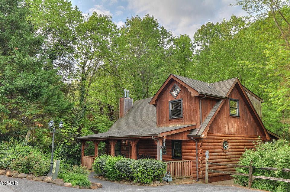 1st image of 2040 Whispering Pines Way