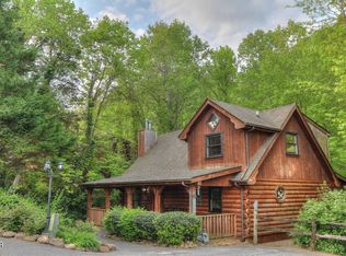 2040 Whispering Pines Way, Sevierville, TN 37876