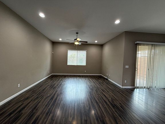 5th image of 10805 Cowlite Ave