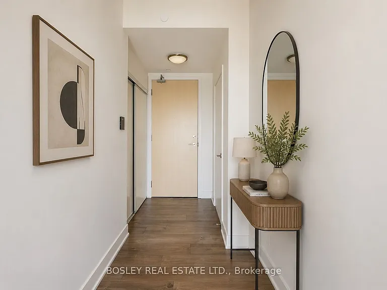30 Roehampton Ave #3403 — Photo 2