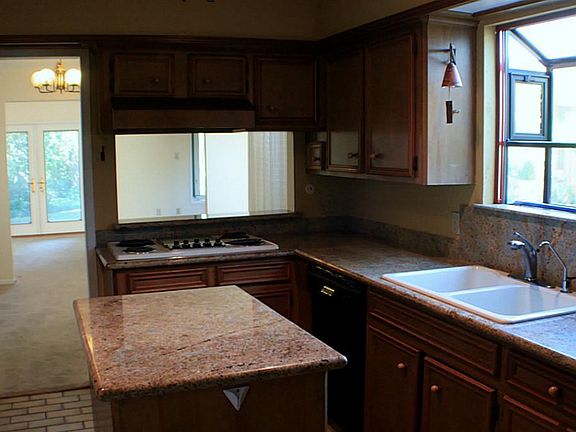 5th image of 1646 Westbranch Dr